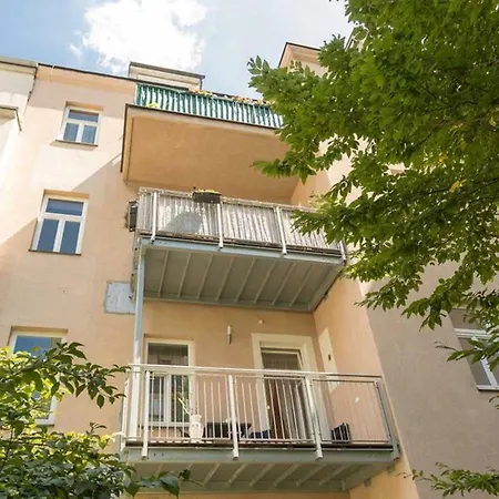 Spacious Vienna Central Station Residence Exterior photo