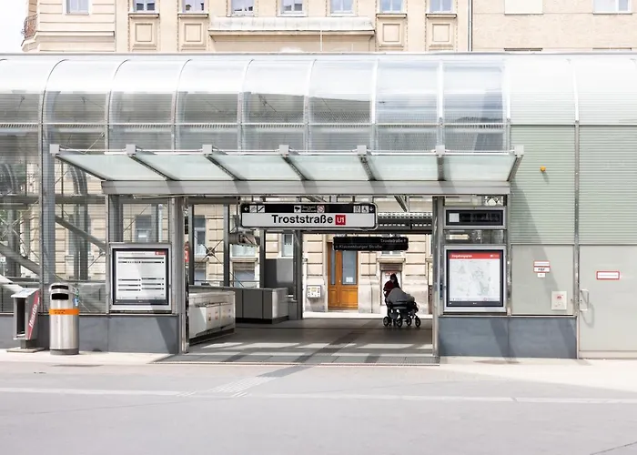 Spacious Vienna Central Station Residence