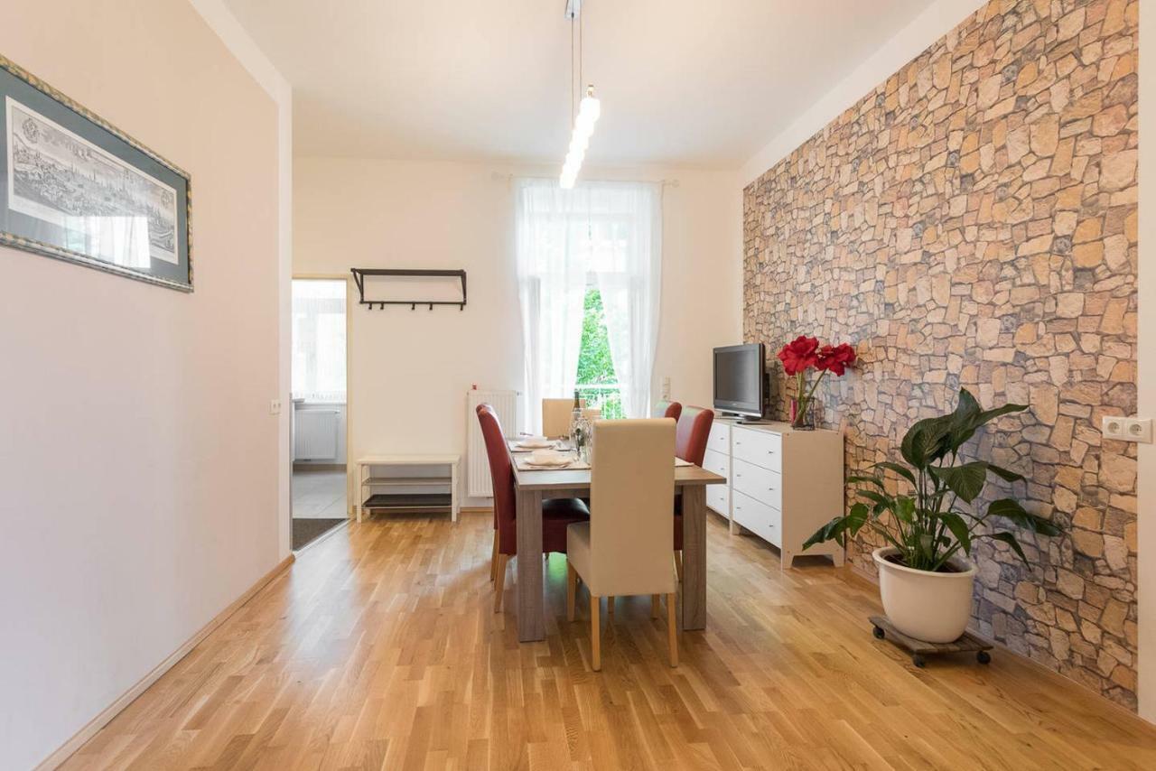 Apartment Spacious Station *